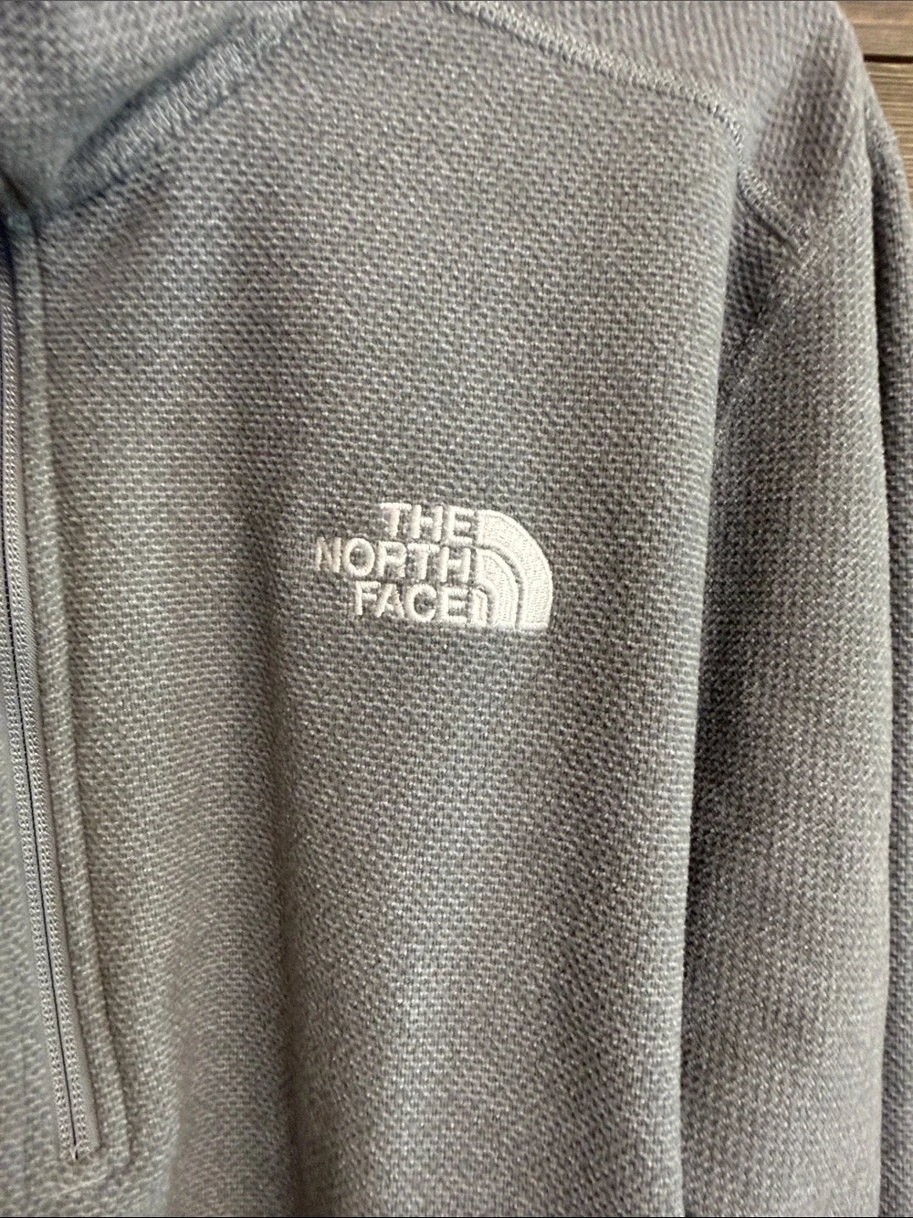 The North Face Men’s Gray Quarter Zip Fleece Pullover Size M